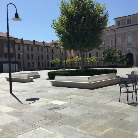 Monolocale Via Rasponi Διαμέρισμα *